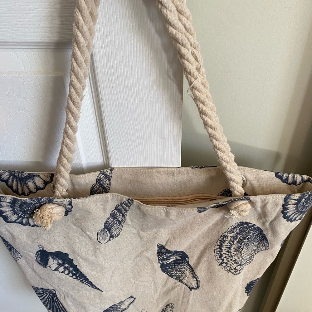 Sea Shell bag/tote - Picture 3 of 3